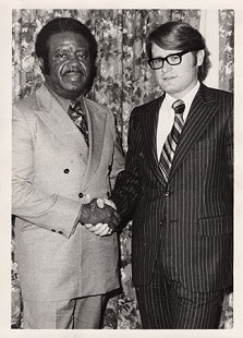 David Gearhart, president of student government (right) with Ralph David Abernathy; Westminster College, New Wilmington, Pennsylvania, 1970 © Pryor Center for Arkansas Oral and Visual History, University of Arkansas